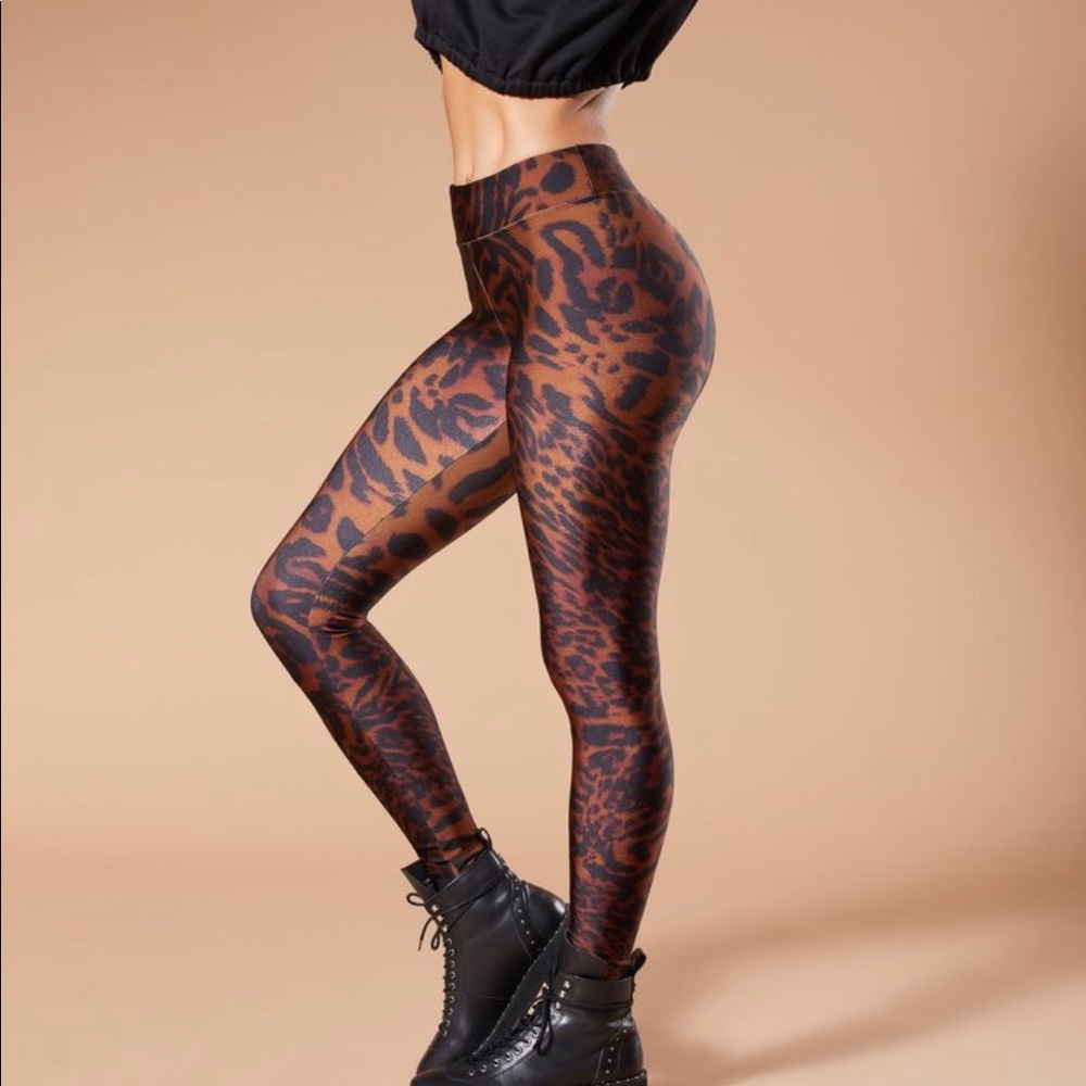 Koral Cheetara leggings NWOT